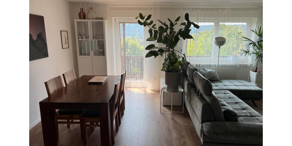 Dachgeschoßwohnung Bad Kötzting - 5 Zimmer, 130 m&sup2;, 1.100&euro; | Angebot:25339734