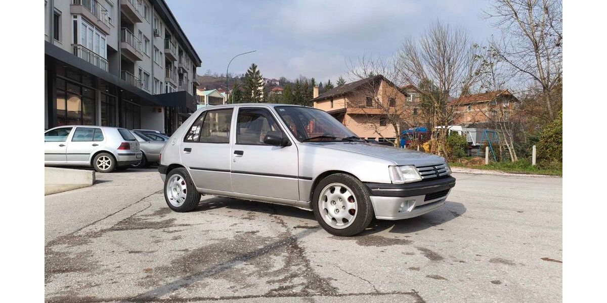 Peugeot 205 192.000 km 3.500 &euro; München 80995