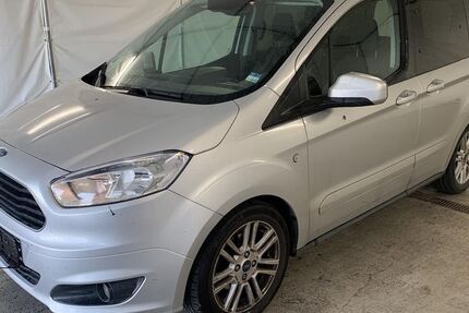 Ford Tourneo Courier 122.255 km 6.450 &euro; Steinbach-Hallenberg OT Herges-Hallenberg 98587