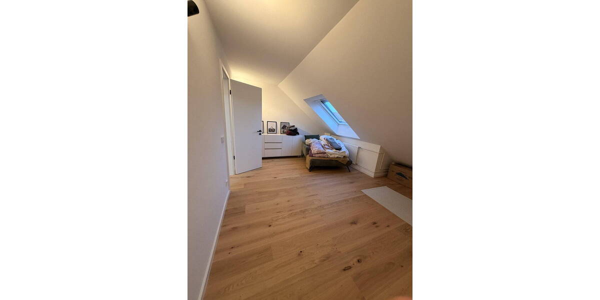 Reihenmittelhaus München Bogenhausen - 7 Zimmer, 129 m&sup2;, 1.499.999&euro; | Angebot:26417648