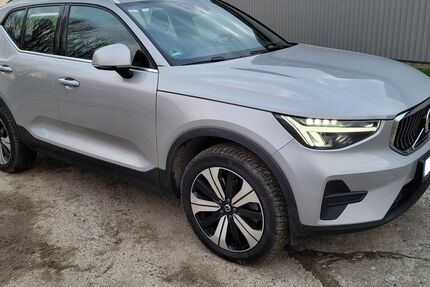 Volvo XC40 35.500 km 27.999 &euro; Klanxbüll 25924
