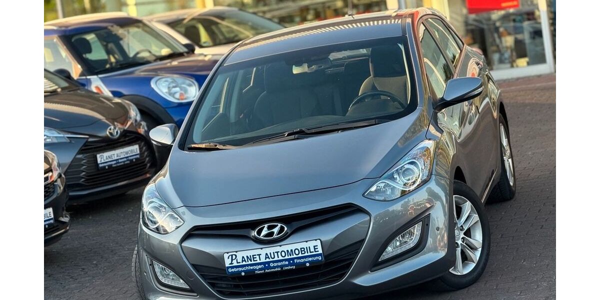 Hyundai i30 88.000 km 8.490 &euro; Limburg an der lahn 65549
