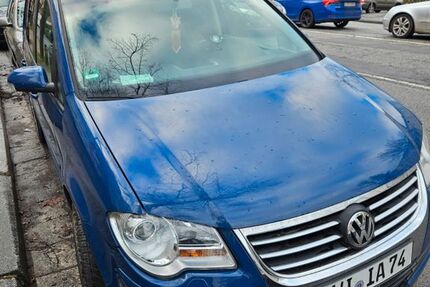 VW Touran 270.000 km 2.499 &euro; Wiesbaden 65197