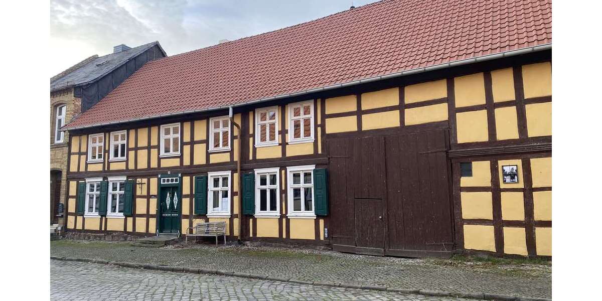 Einfamilienhaus Kalbe Milde - 6 Zimmer, 209 m&sup2;, 75.000&euro; | Angebot:24418175
