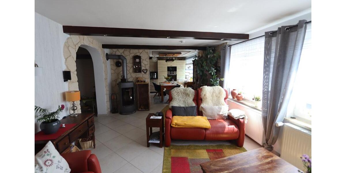 Eigentumswohnung 4+2 Zimmer mit Gartenanteil 6 zimmer