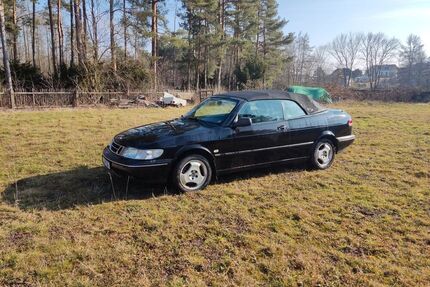 Saab 900