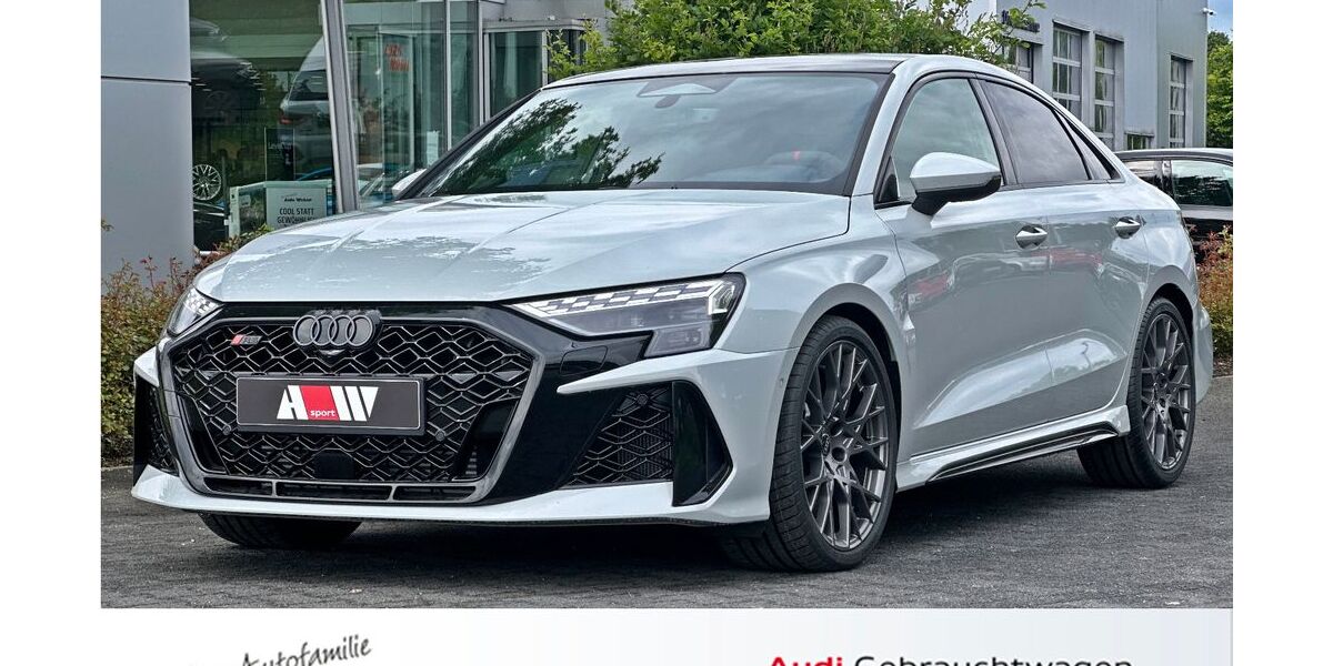 Audi RS3 2.000 km 81.900 &euro; Neubeckum 59269