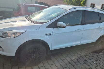 Ford Kuga 120.500 km 9.000 &euro; Irschenberg 83737