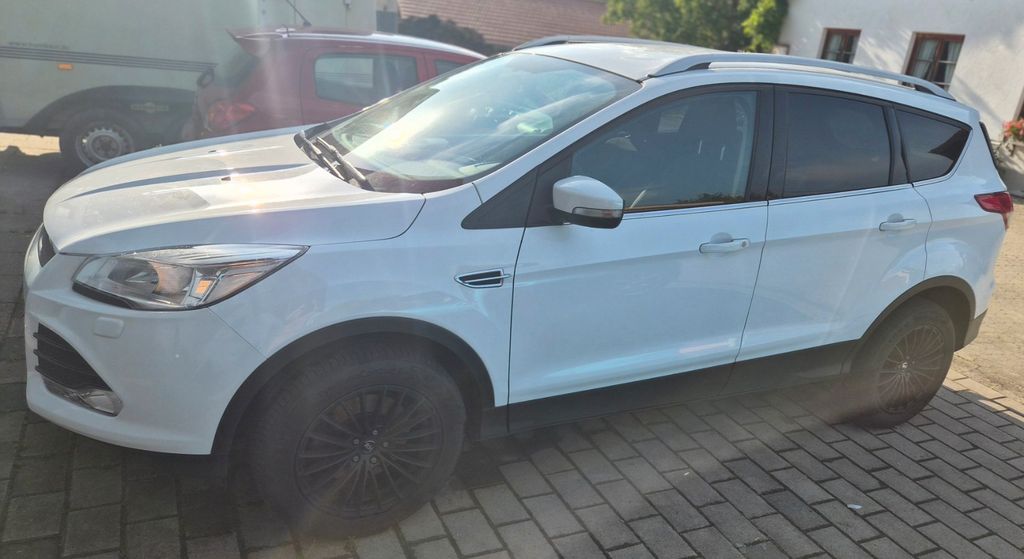 Ford Kuga 120.500 km 9.000 &euro; Irschenberg 83737