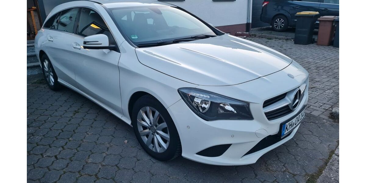 Mercedes-Benz CLA 180 Shooting Brake 125.000 km 14.500 &euro; Frei-Laubersheim 55546