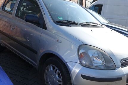 Toyota Yaris 137.000 km 1.690 &euro; Frohburg 04654