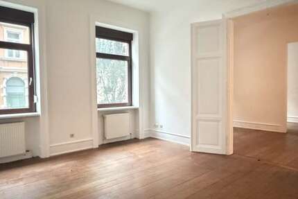 Wohnung zum Mieten in Wiesbaden 1.300 € 100 m² 4 zimmer