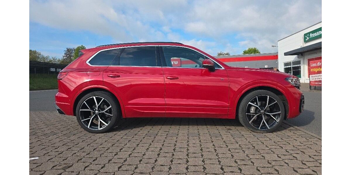 VW Touareg 56.000 km 57.100 &euro; Sangerhausen 06526