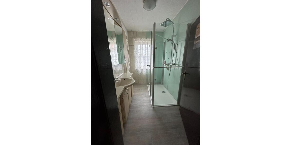 Reihenhaus Waltershausen - 6 Zimmer, 160 m&sup2;, 79.000&euro; | Angebot:23174286