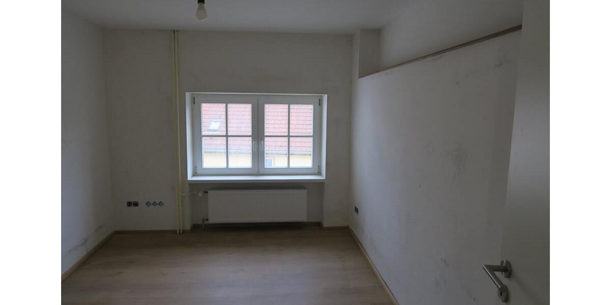 Einfamilienhaus Tawern - 9 Zimmer, 192 m&sup2;, 1.985&euro; | Angebot:25894625