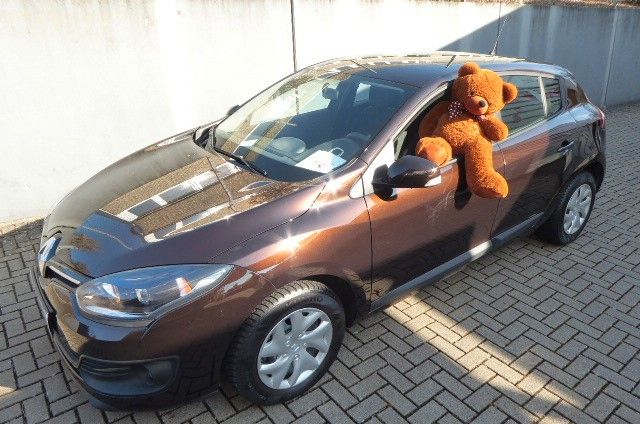 Renault Megane 28.500 km 8.916 &euro; Kreuztal-Krombach 57223