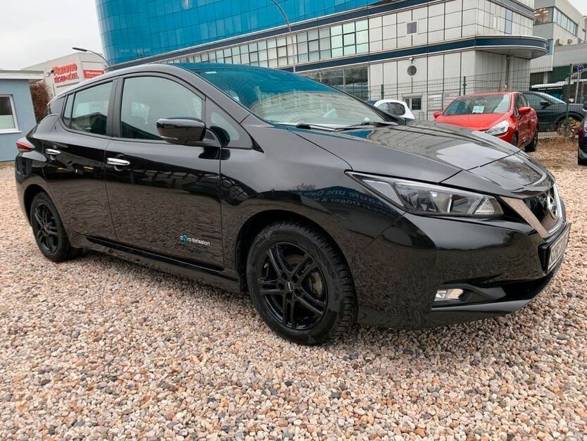 Nissan Leaf 66.785 km 10.999 € Berlin-Spandau 13597