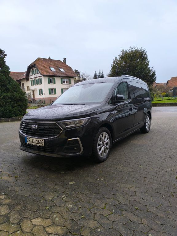 Ford Grand Tourneo 1.600 km 54.990 € Meckesheim 74909