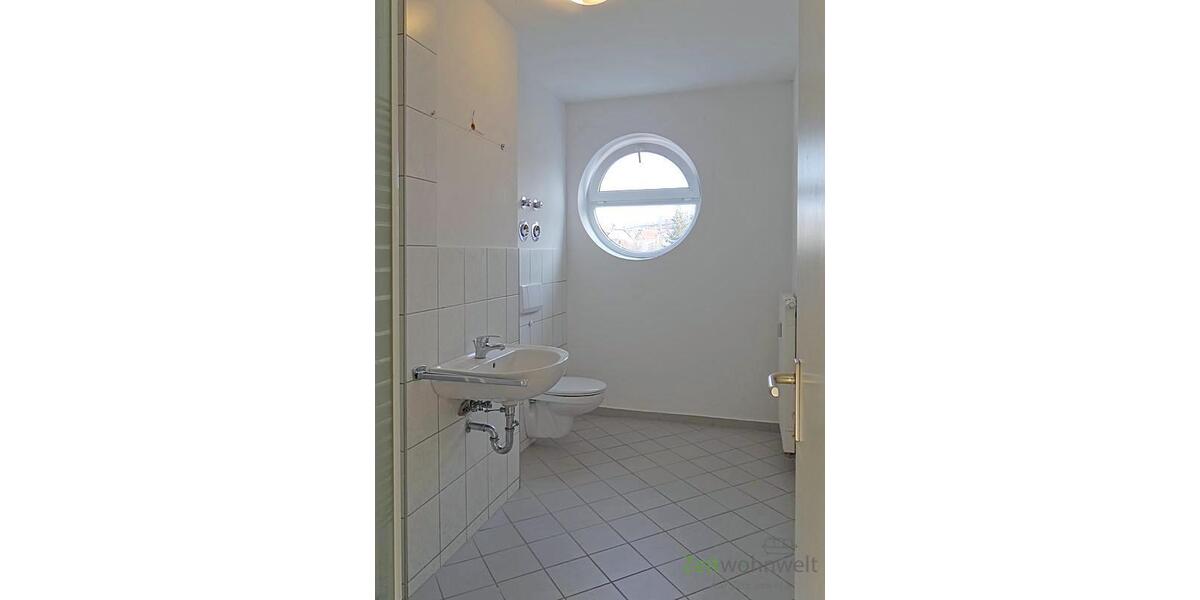 (12536_57) MGN: moderne 2-Raum-Wohnung mit Balkon und Laminatböden in der Heimstraße - Etagenwohnung Meiningen | Angebot:26963150