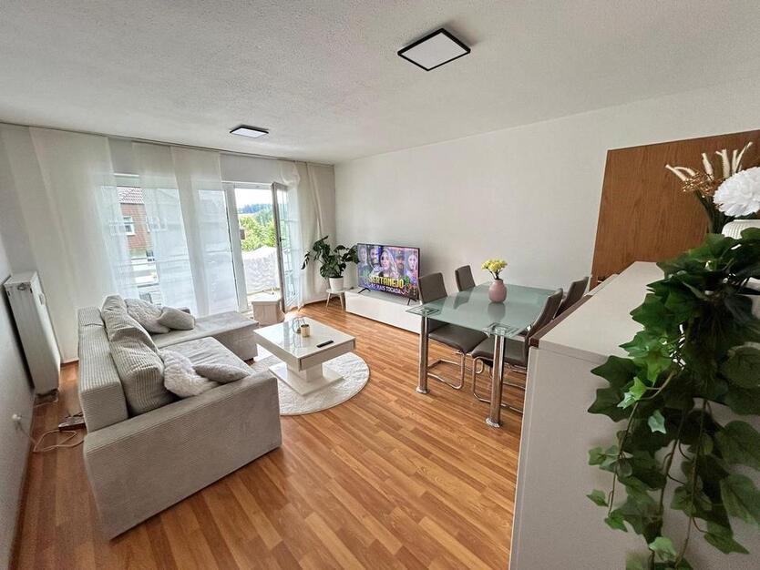 Voll Möbelierte 2 Zimmer Wohnung