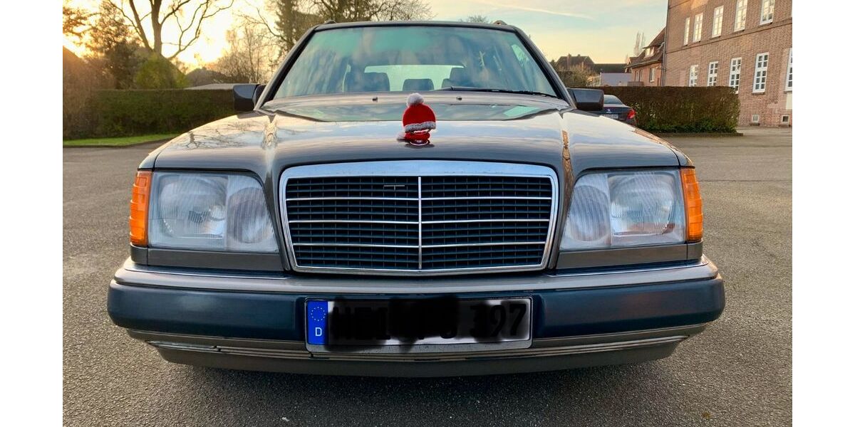 Mercedes-Benz 220 402.541 km 7.500 &euro; Meldorf 25704