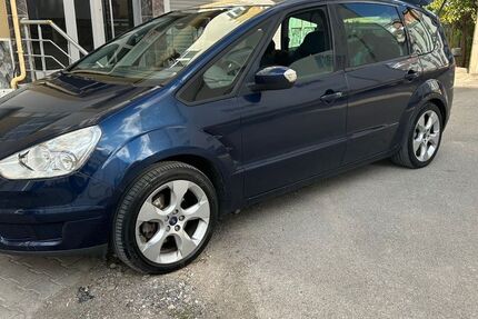 Ford S-Max 270.000 km 1.100 &euro; Philippsburg 76661