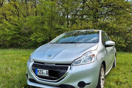 Peugeot 208 42.200 km 3.800 &euro; Düppenweiler 66701