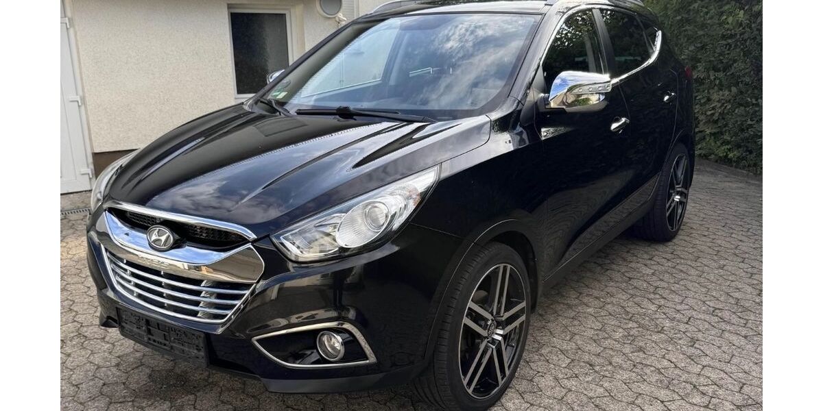 Hyundai ix35 84.400 km 11.000 € Detmold 32760