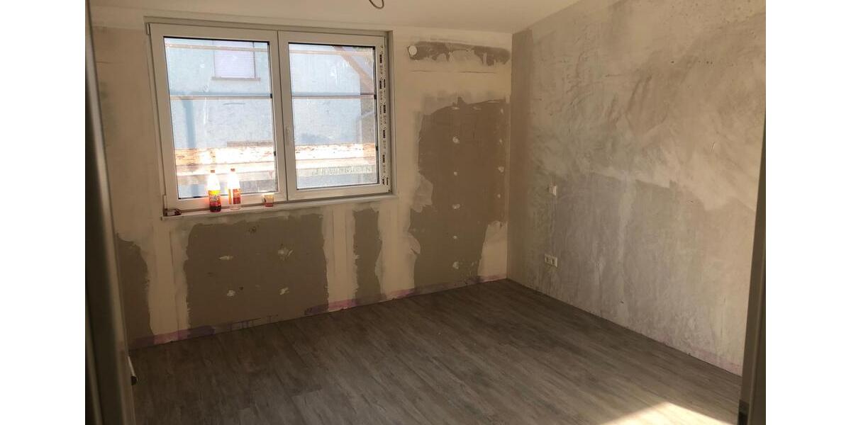 Etagenwohnung Kraichtal - 2 Zimmer, 78 m&sup2;, 820&euro; | Angebot:26268888