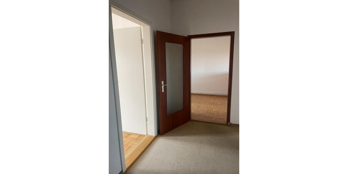 Dachgeschoßwohnung Halle (Saale) Frohe Zukunft - 2 Zimmer, 60 m&sup2;, 510&euro; | Angebot:26698376