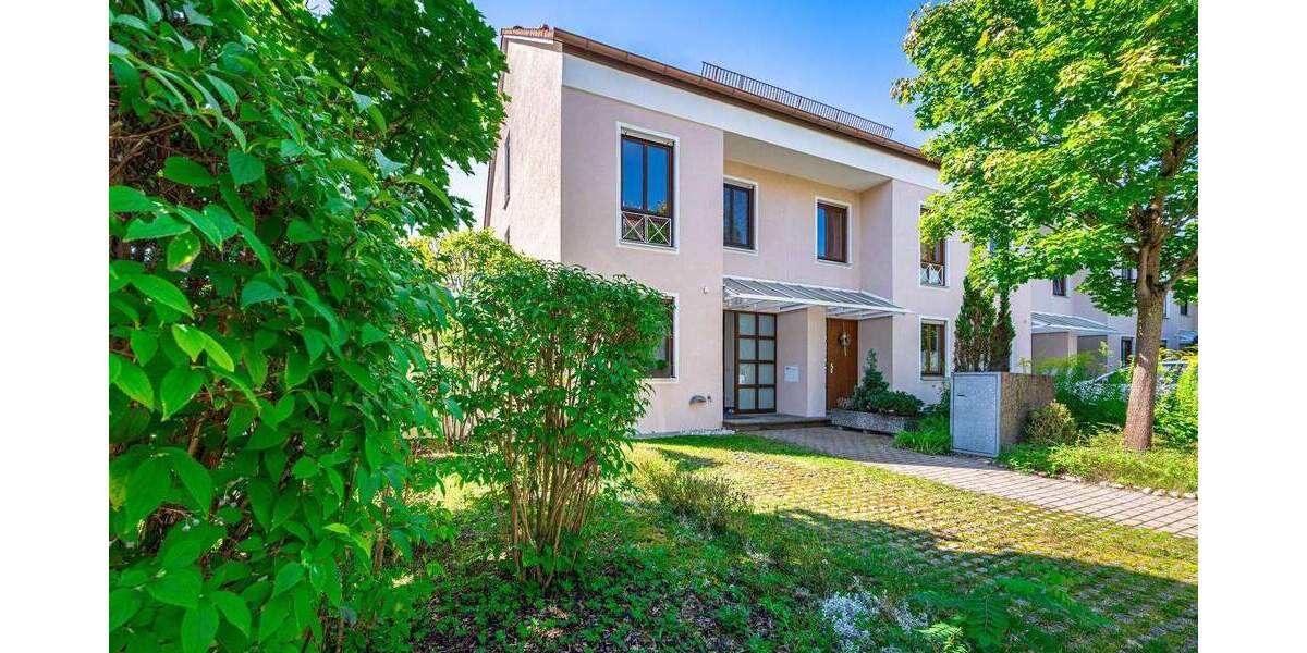 Großzügig & frisch renoviert: Wunderschönes Reiheneckhaus im begehrten Germering 5 zimmer