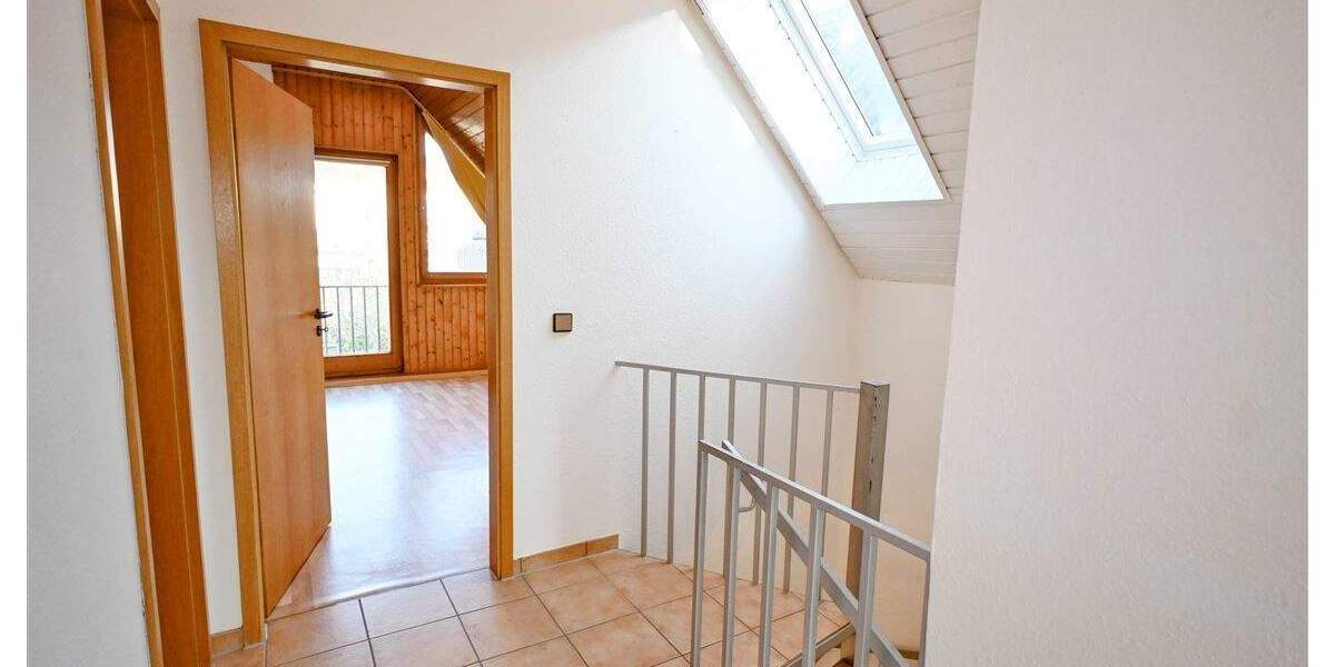Reihenmittelhaus Kassel Süsterfeld/Helleböhn - 4 Zimmer, 104 m&sup2;, 295.000&euro; | Angebot:24594295
