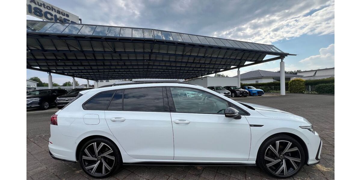 VW Golf 29.635 km 28.600 &euro; Sasbach 77880