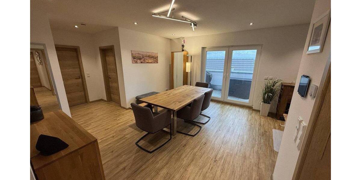 Etagenwohnung Hagenbüchach - 3 Zimmer, 95 m&sup2;, 397.000&euro; | Angebot:26929527