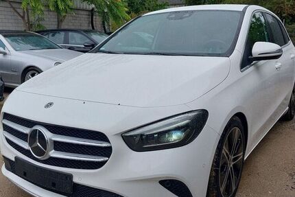 Mercedes B 200
