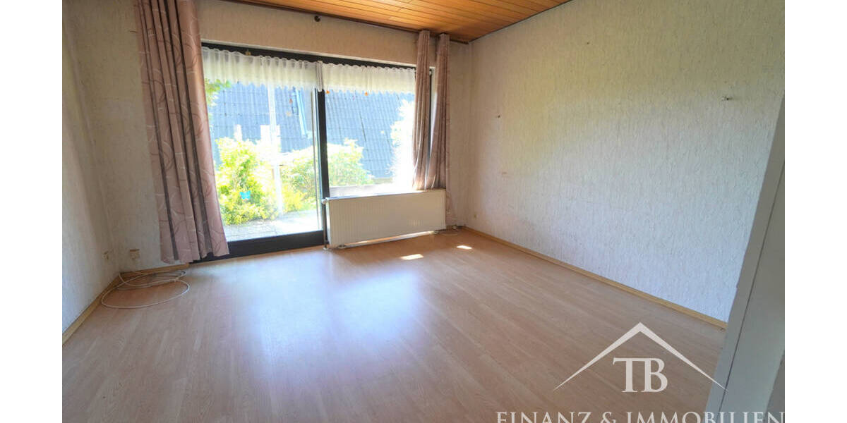 Einfamilienhaus Holtgast - 8 Zimmer, 180 m&sup2;, 260.000&euro; | Angebot:26787425