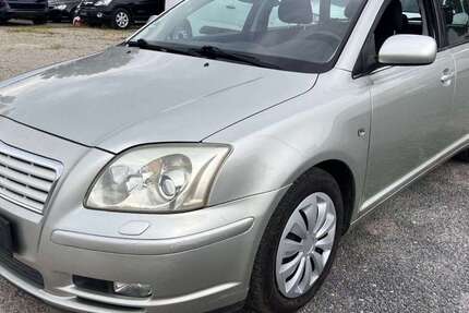 Toyota Avensis 252.000 km 1.600 &euro; Seddiner See 14554