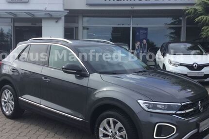 VW T-Roc 7.700 km 32.765 € Angermünde 16278
