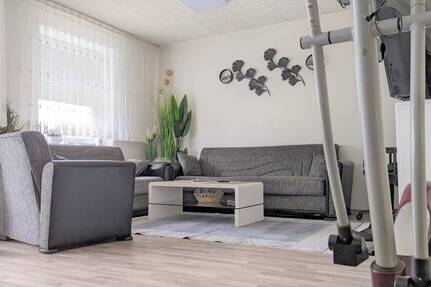Gut geschnittene 4-Zimmer-Wohnung mit Balkon