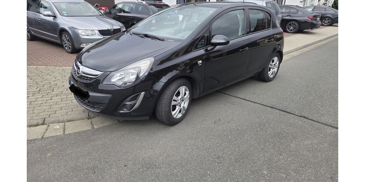 Opel Corsa 168.000 km 2.790 &euro; Vöhl 34516
