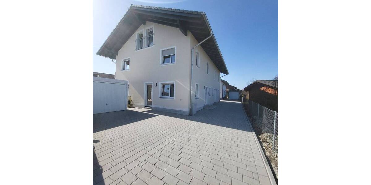 Doppelhaushälfte Riedering Niedermoosen - 4 Zimmer, 138 m&sup2;, 2.300&euro; | Angebot:26243105