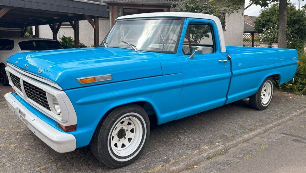 F 100