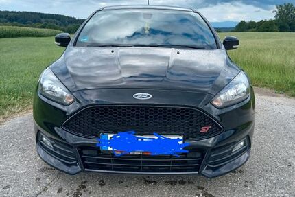 Ford Focus 72.900 km 15.500 &euro; oberreit 83620