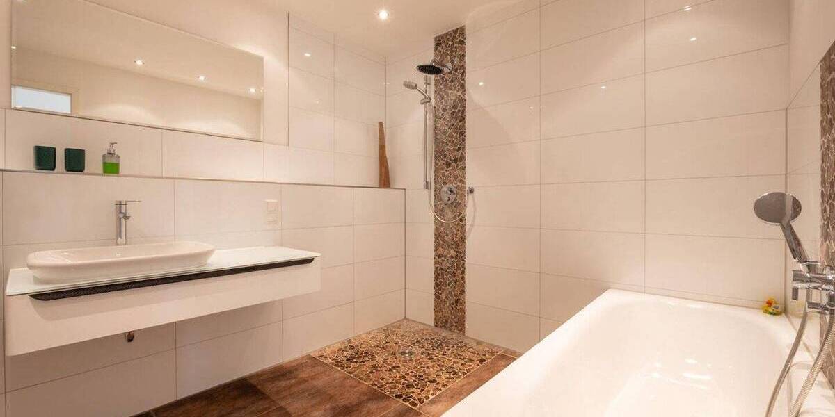 Etagenwohnung Bremen Handelshäfen - 3 Zimmer, 96 m&sup2;, 498.000&euro; | Angebot:26838209