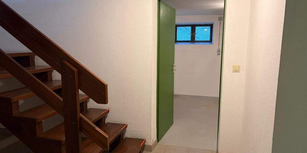 Mehrfamilienhaus, Wohnhaus Bad Windsheim - 7 Zimmer, 205 m&sup2;, 540.000&euro; | Angebot:25690491