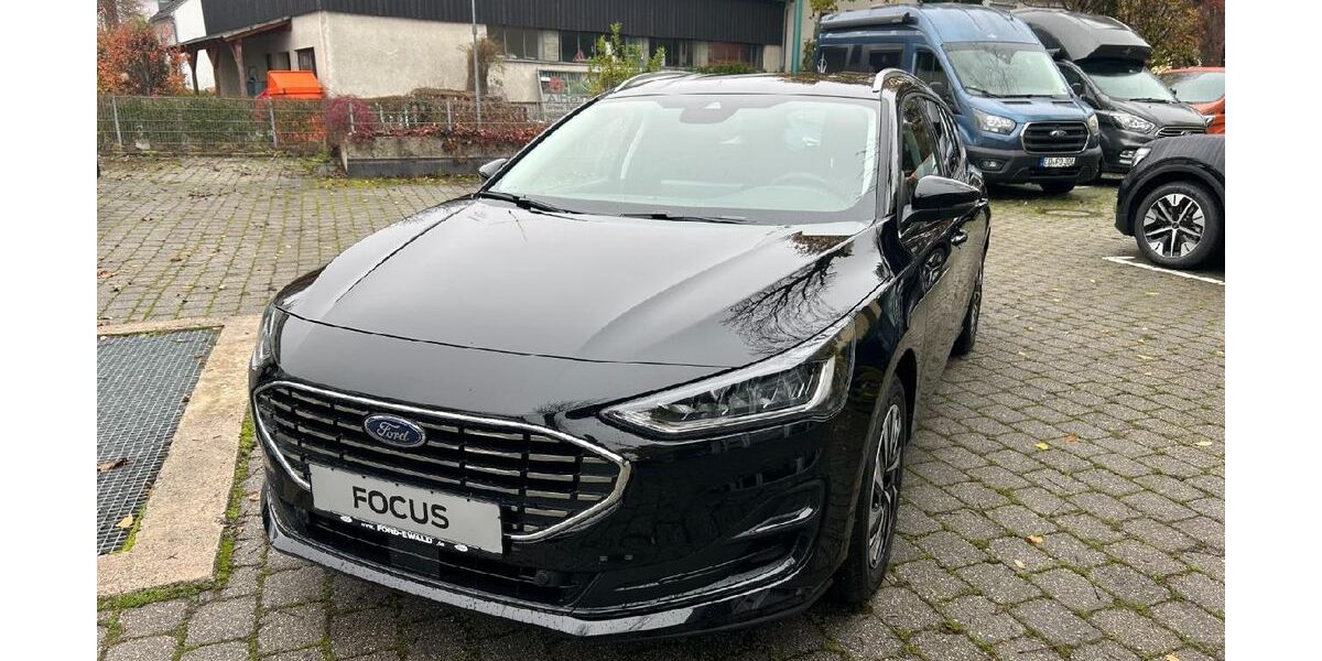 Ford Focus 10.807 km 22.989 &euro; Erding 85435