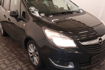 Opel Meriva 143.985 km 8.450 &euro; München 81245