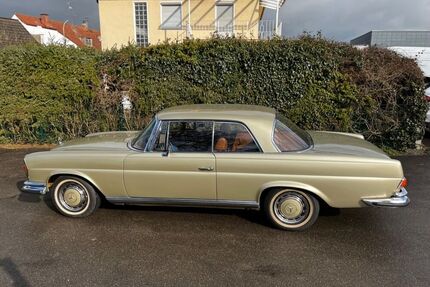 Mercedes 280
