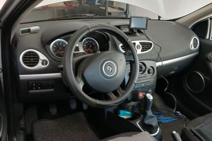Renault Clio 154.000 km 1.500 &euro; Hoyerswerda 02977