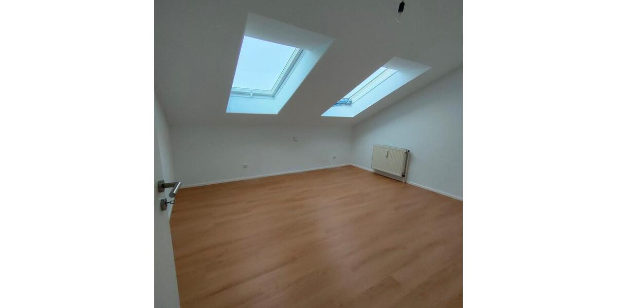 Dachgeschoßwohnung Eschborn - 3 Zimmer, 71 m&sup2;, 350.000&euro; | Angebot:26859240